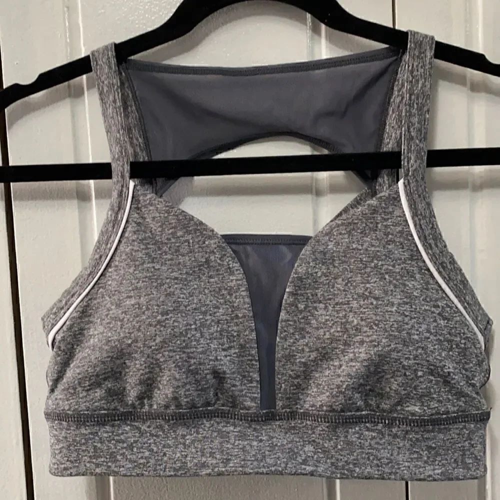 ZELLA Gray Sports Bra size Small
